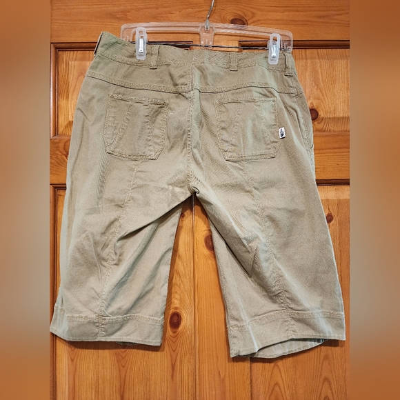 The North Face Ladies Hiking Capris, Khaki, Size 10 - Picture 8 of 8
